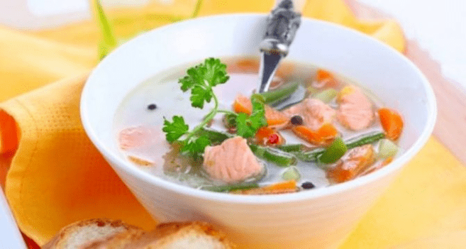 sopa de peixe nunha dieta proteica